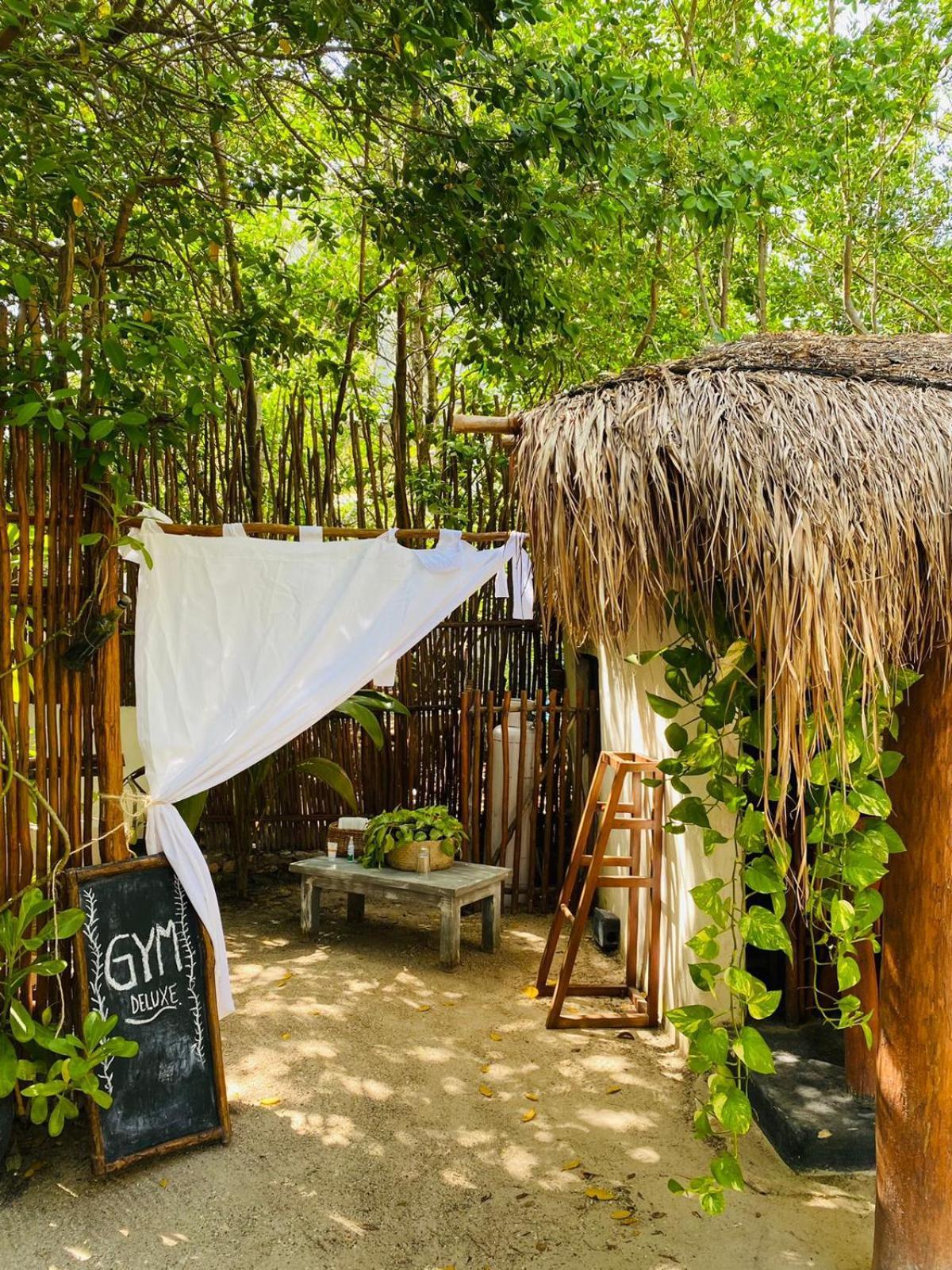 Holbox Deluxe Apartments ภายนอก รูปภาพ
